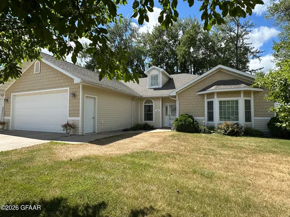 104 Deaconess Ct, Northwood, ND 58267