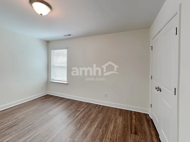 2147 Laurel Village Cir — Photo 27