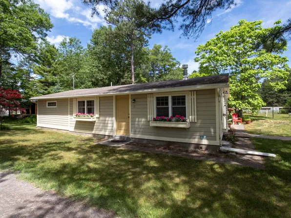 17 Ausable Beach Rd, Peru, NY 12972