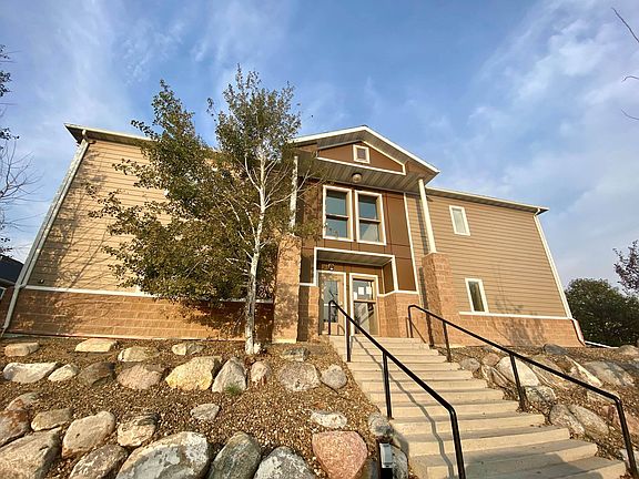 4th image of 2301 25th St W #211