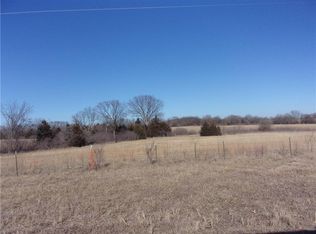 W 327th St, Paola, KS 66071