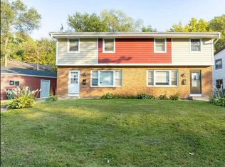1332 Circle Terrace Blvd NE, Columbia Heights, MN 55421