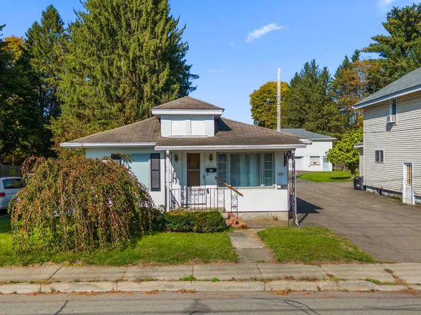 315-317 Jennings St, Endicott, NY 13760