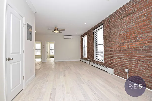 Rented by RES New York | media 5