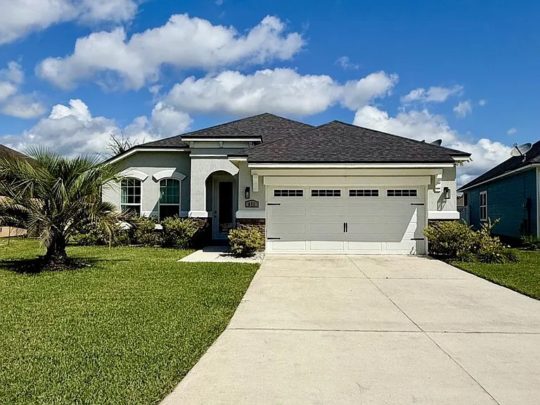 671 Charter Oaks Blvd — Photo 1