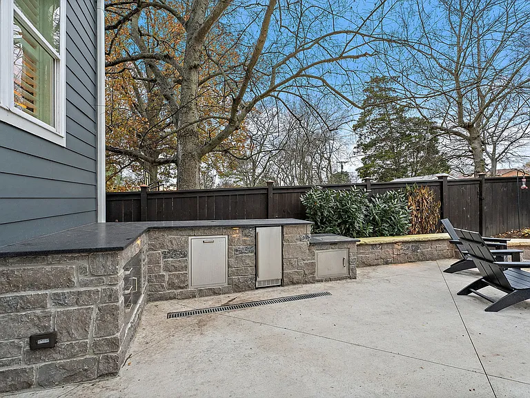6462 Thunderbird Dr — Photo 37