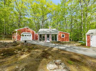 9 Red Oak Road, Barnstead, NH 03218