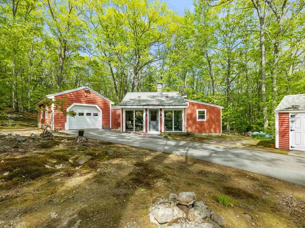9 Red Oak Road, Barnstead, NH 03218