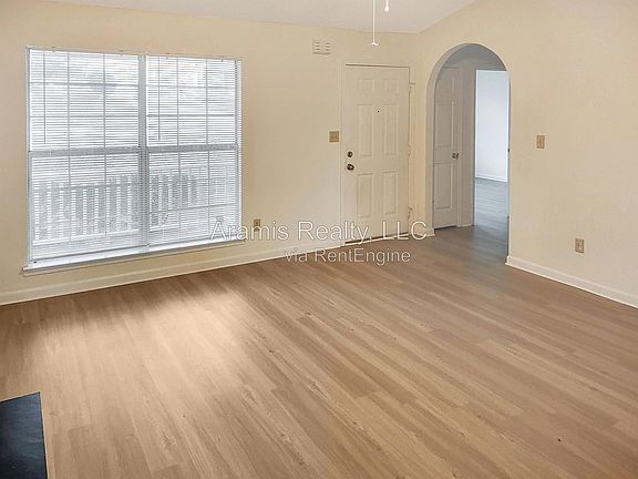 3rd image of 6843 Saganaw Dr