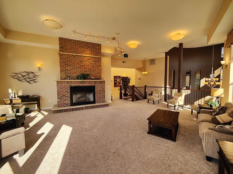 9019 E Panorama Cir #D-404 — Photo 16