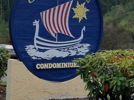 1775 W Sunn Fjord Ln, Bremerton, WA