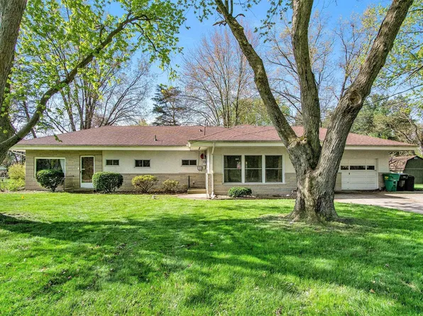 12016 Penn Rd, Mishawaka, IN 46545