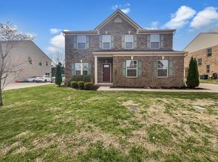 1610 Oak Dr, Murfreesboro, TN 37128