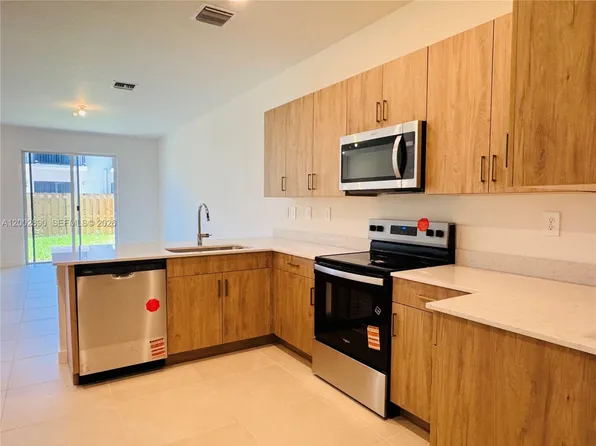 178 NE 14th Ave, Homestead, FL 33033