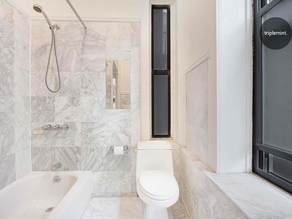 4th image of 262 W 22nd St APT 7A
