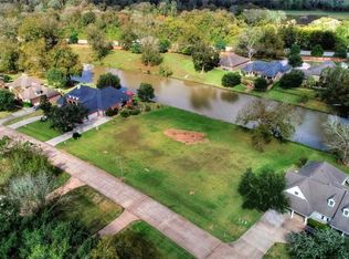 32518 Watersmeet St, Weston Lakes, TX 77441