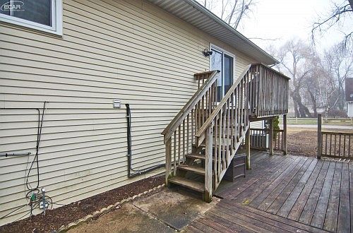 4th image of 970 Holliday Dr