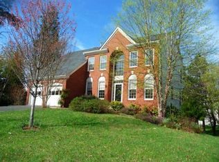 5108 Doyle Ln, Centreville, VA 20120
