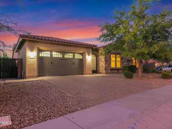 2282 E TOMAHAWK Drive, Gilbert, AZ 85298