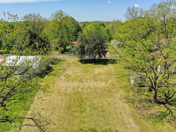 5785 Main St, Trezevant, TN 38258