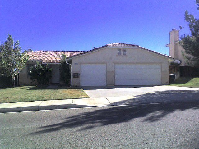 1st image of 15171 Desert St