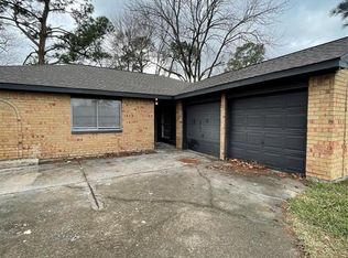 5834 Woodmancote Dr, Humble, TX 77346