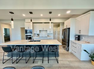 540 Barra Ln, Kelowna, BC V1P1T3