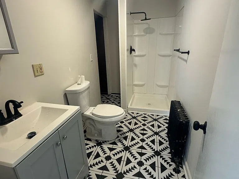 15 Johnson Ln — Photo 3