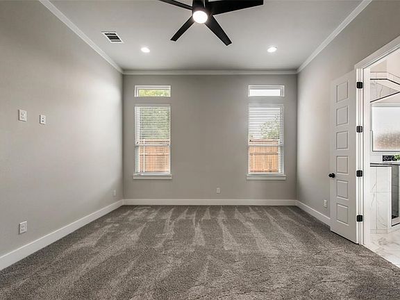 5th image of 3033 Canada Dr
