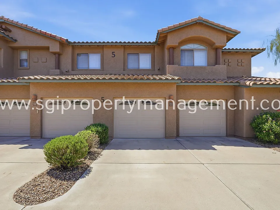 11500 E Cochise Dr #2010