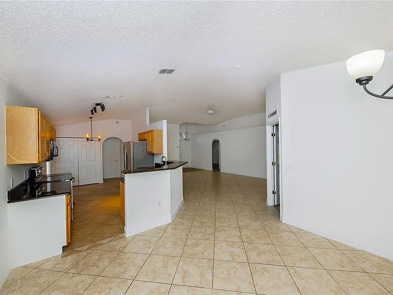 16686 Corner Cove Way — Photo 6