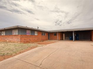 407 Iroquois Trl #A, Foss, OK 73647