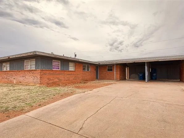 407 Iroquois Trl #A, Foss, OK 73647