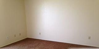 2nd image of 422 E 7th St APT B