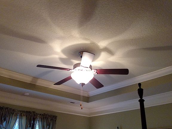 Beautiful ceiling in master 