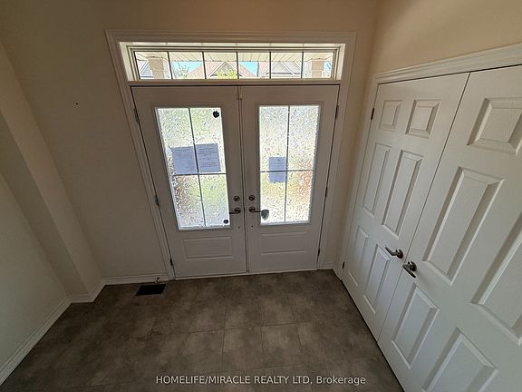 5th image of 42 Arthur McLaughlin St