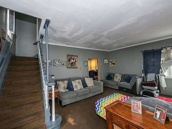 5th image of 509 N 2nd Ave