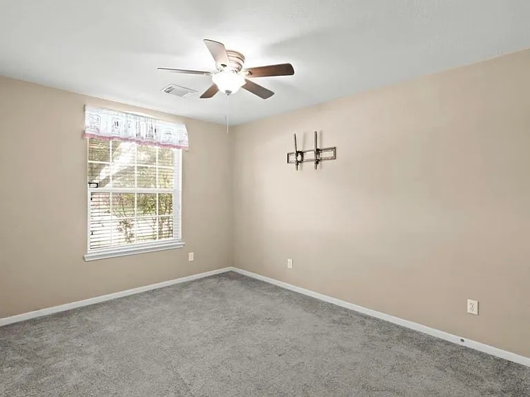 3106 Valley Ct — Photo 24