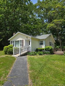 11 Stone Court, Gales Ferry, CT, 06335