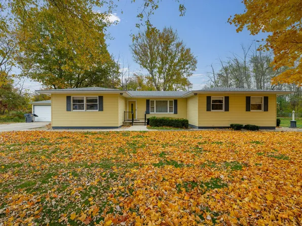 1229 Dogwood Dr, Chesterton, IN 46304