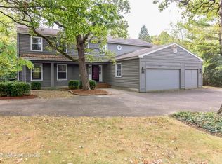 25050 W Indian Trail Rd, Lake Barrington, IL 60010