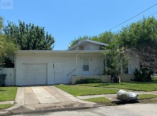 2328 Wimcrest St, Galveston, TX 77551