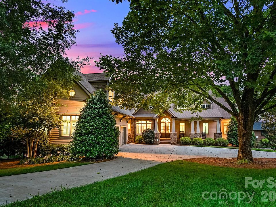 2nd image of 21548 Lake Point Ln