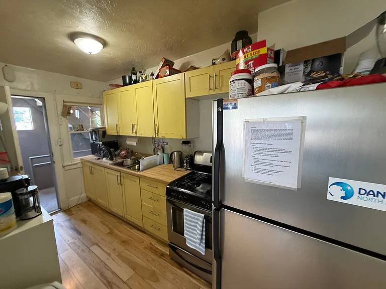 156-162 168 I St — Photo 12
