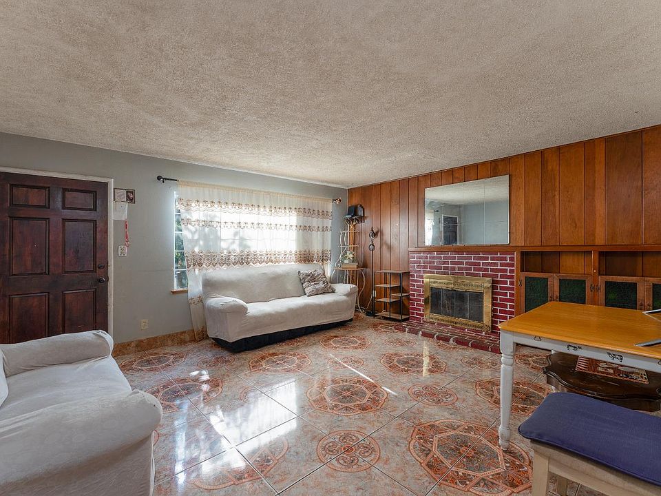 1367 Yokayo Drive, Ukiah, CA 95482 | MLS #325063508 | Zillow