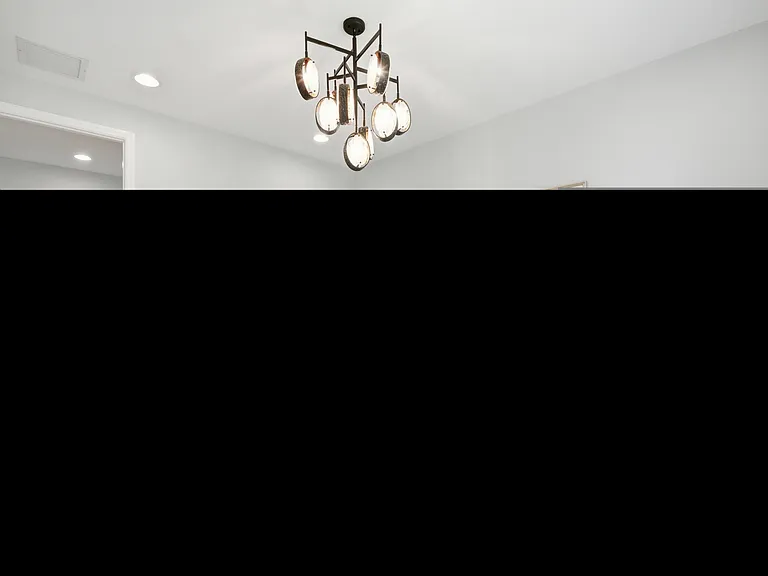 19564 Broad Shore Walk — Photo 63