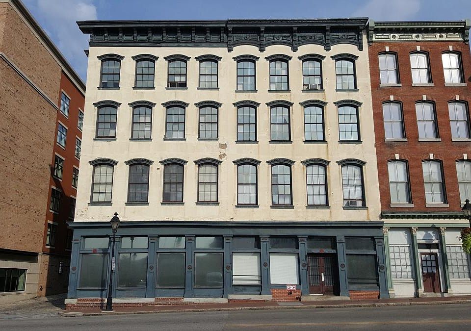 1st image of 10 S 14th St APT 202