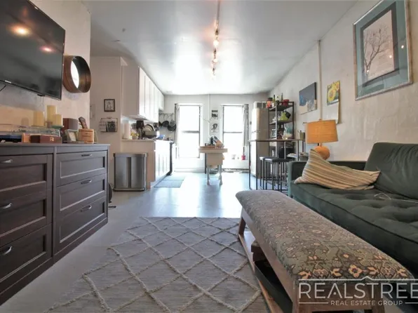 36 South 4th Street image 4 of 16