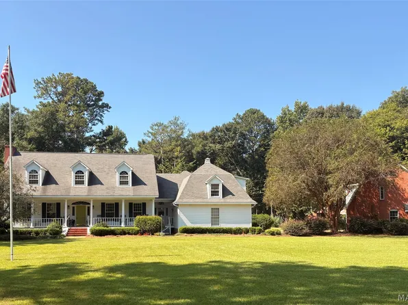 127 Deepwoods Cir, Selma, AL 36701