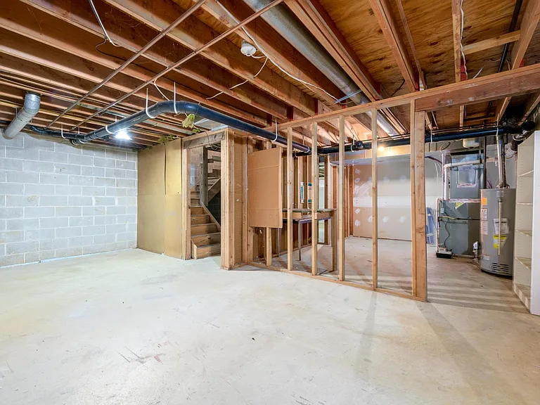 77 Bunker Hill Ct — Photo 18